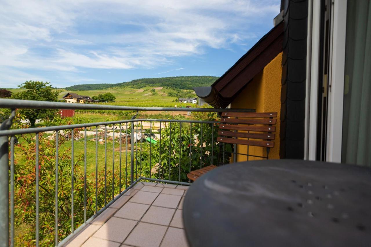 Hostal Bio-Weingut Staffelter Hof Kröv Exterior foto