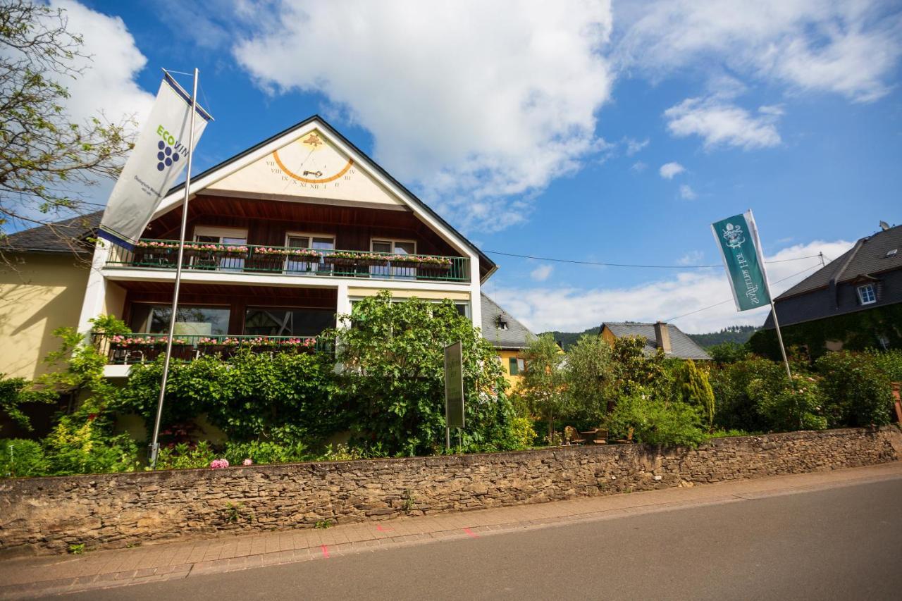 Hostal Bio-Weingut Staffelter Hof Kröv Exterior foto