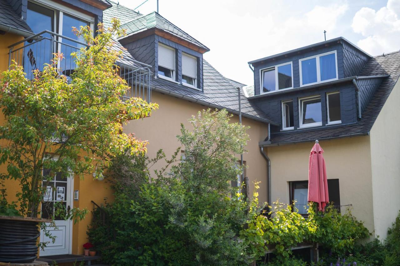 Hostal Bio-Weingut Staffelter Hof Kröv Exterior foto